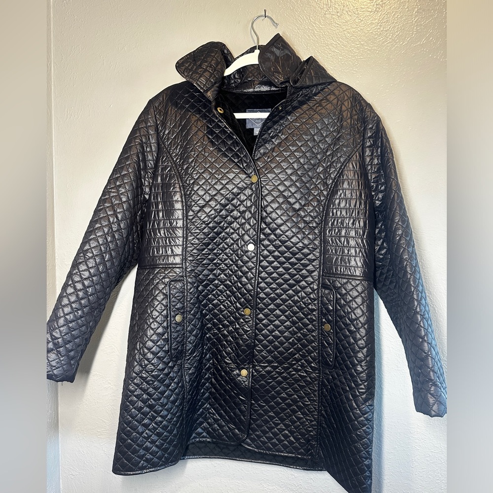 St John’s Bay women’s jacket, black